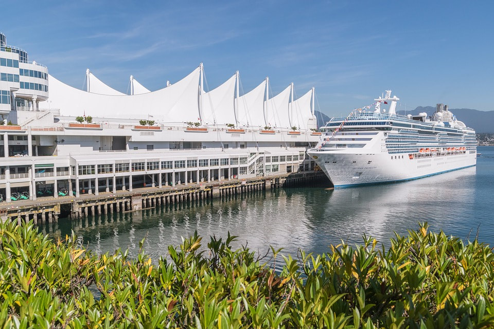 Vancouver cruise ship transfers Elite Limousine 